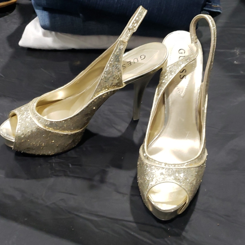 Guess gold glitter platform slingbacks NWOT